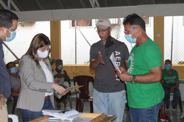 Centinelas de la Montaña se reúnen en el Club de los Robles en Juan López (Moca) con Judith Valdez